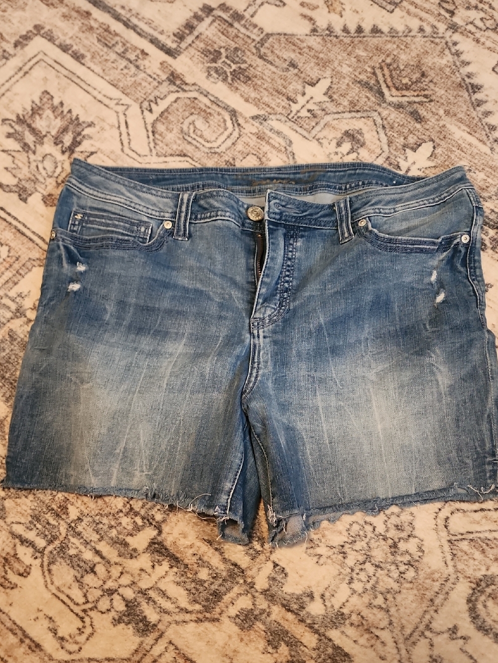 Womens Size 14 Distressed Blue Denim Cutoff Shorts. Seven7 Brand
